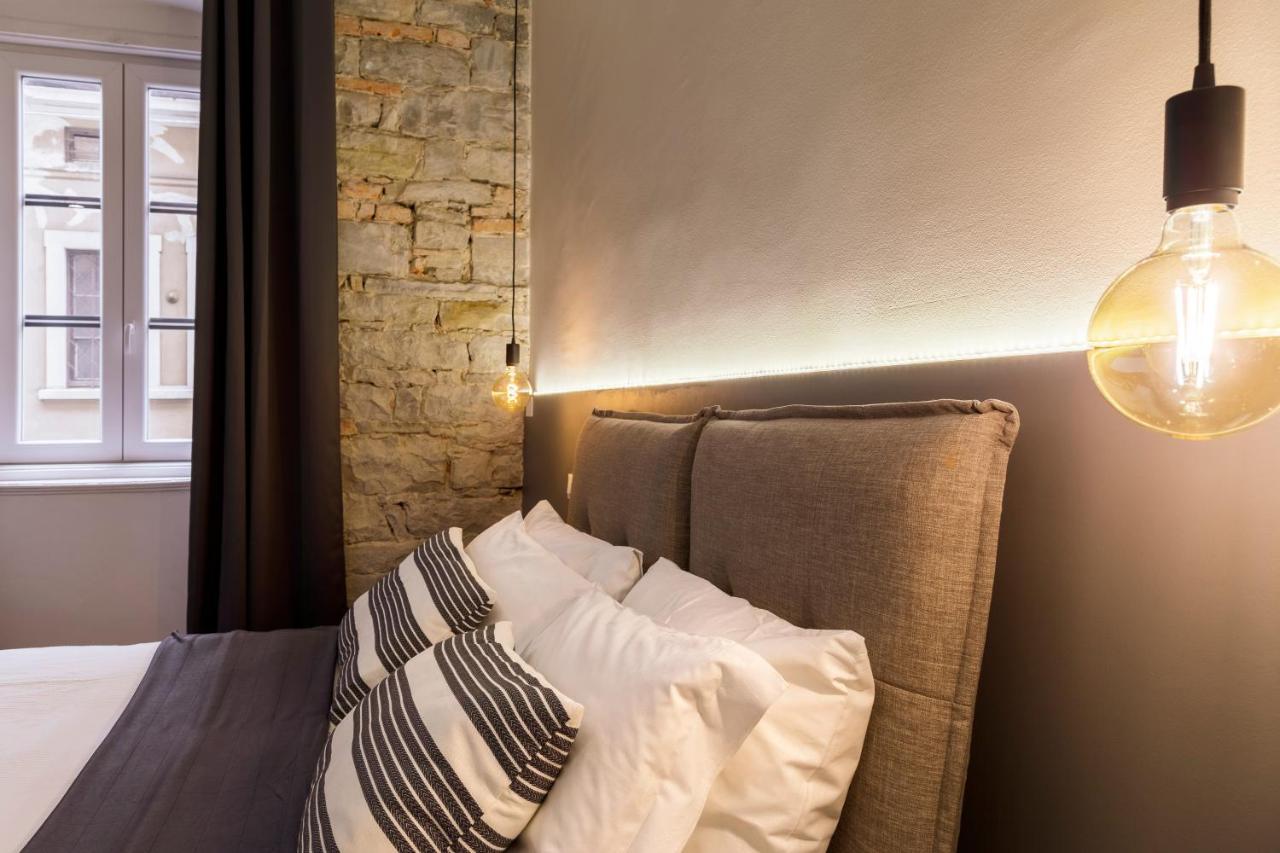 Romantic Studio In The Heart Of Τεργέστη Εξωτερικό φωτογραφία